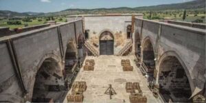 Кызылорен хан, караван-сарай, Турция