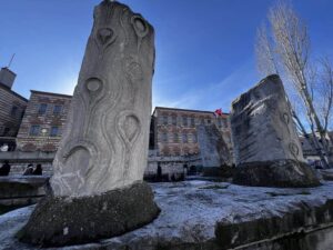 Колонны Триумфальной арки форума Феодосия